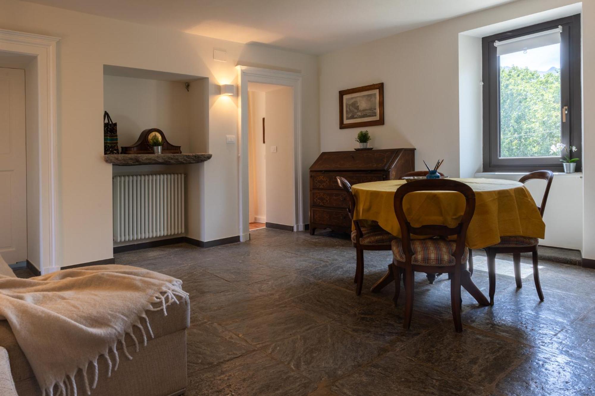 Manor House Apartment Aosta Exterior photo